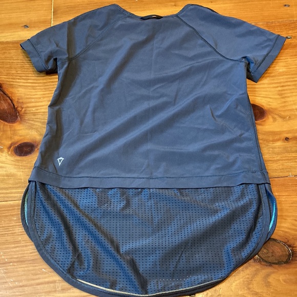 IVIVVA 12 Charcoal Pinhole Tunic Top Tee Reflectors - Picture 3 of 8